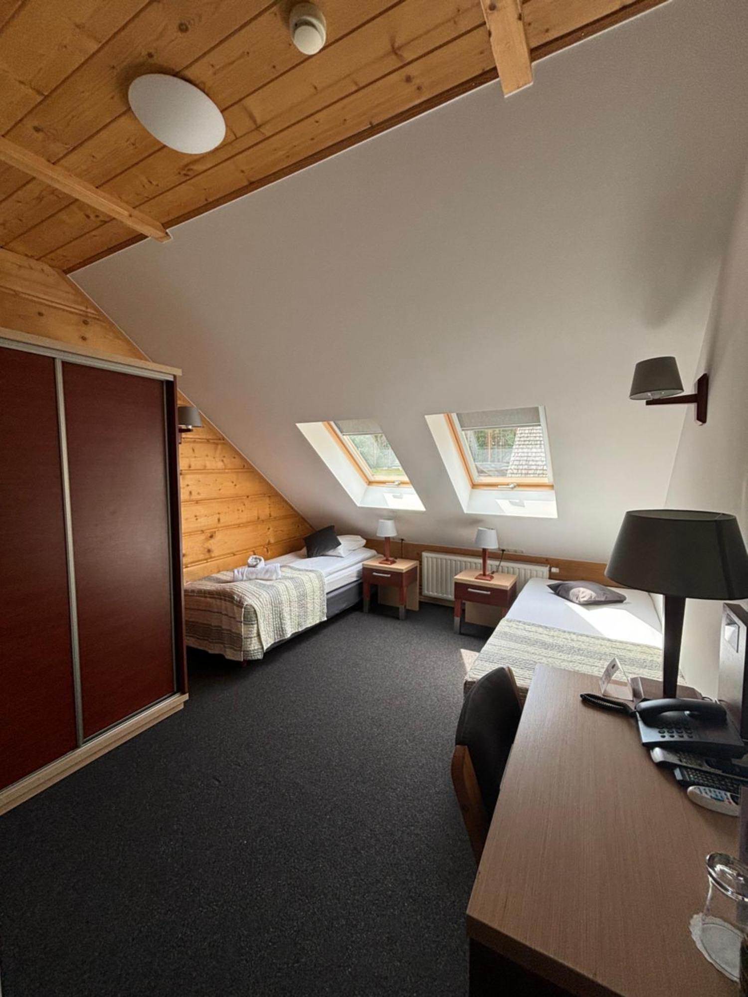 Hotel 365 Kielce Exterior foto