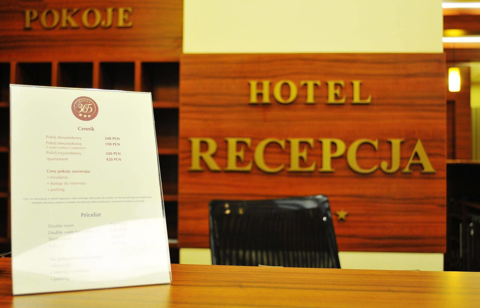 Hotel 365 Kielce Exterior foto